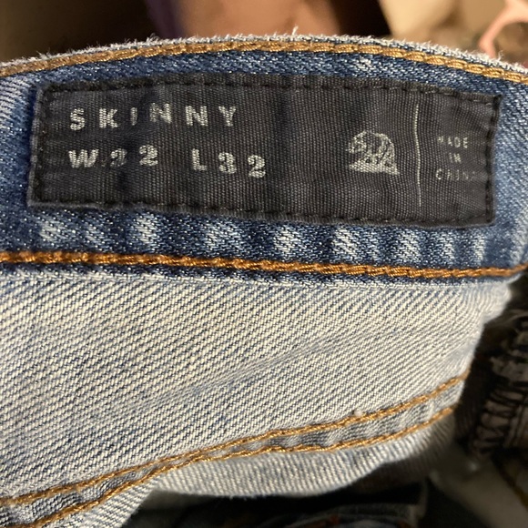 Pair of Bullhead Denim Co. skinny jeans - Picture 7 of 8